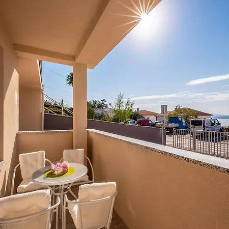 Villa Gorgeous Homes With Swimming Pool Jacuzzi And A Magnificent Sea View Dramalj