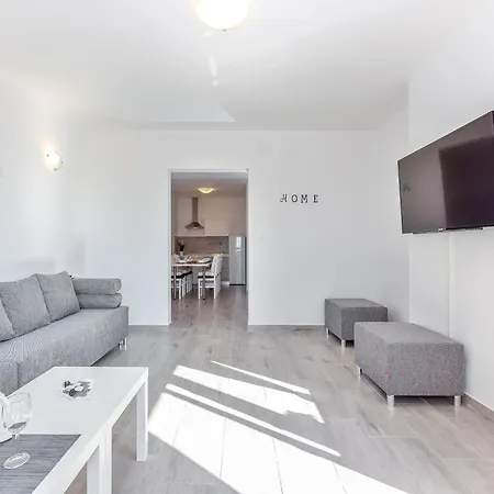 Gorgeous Homes With Swimming Pool Jacuzzi And A Magnificent Sea View * Dramalj