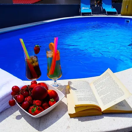 Gorgeous Homes With Swimming Pool Jacuzzi And A Magnificent Sea View Dramalj