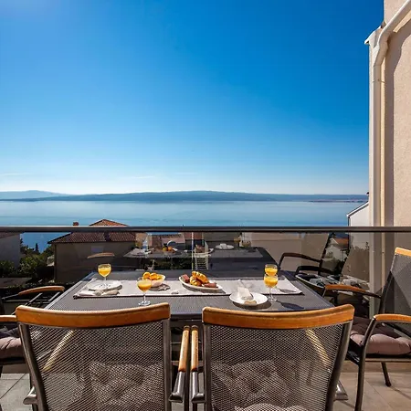 Gorgeous Homes With Swimming Pool Jacuzzi And A Magnificent Sea View *