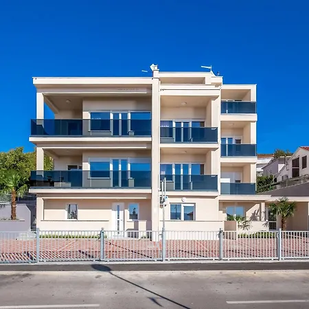 Gorgeous Homes With Swimming Pool Jacuzzi And A Magnificent Sea View Villa Dramalj