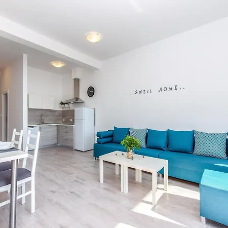 Gorgeous Homes With Swimming Pool Jacuzzi And A Magnificent Sea View Dramalj