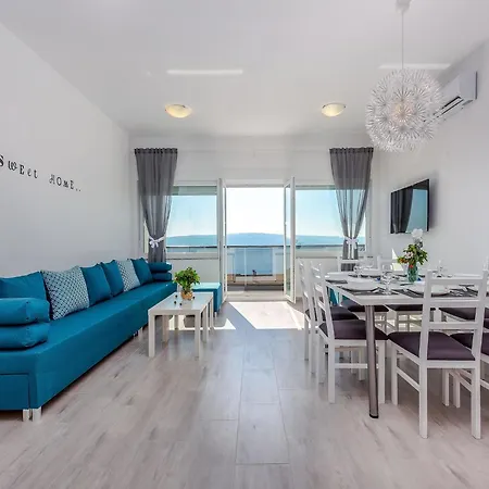 Gorgeous Homes With Swimming Pool Jacuzzi And A Magnificent Sea View